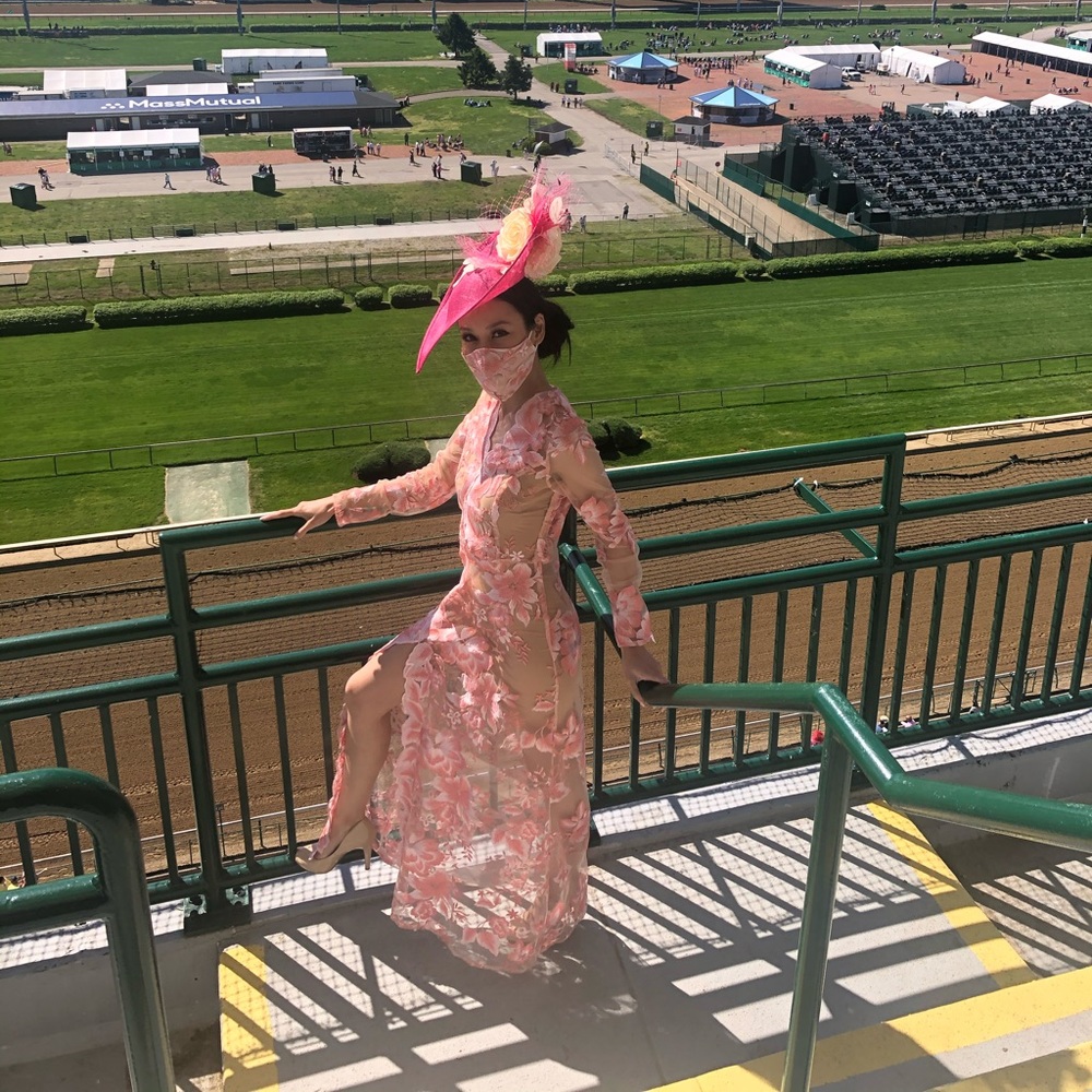 24k Pink Lace Dress w matching mask - Picture 4 of 4